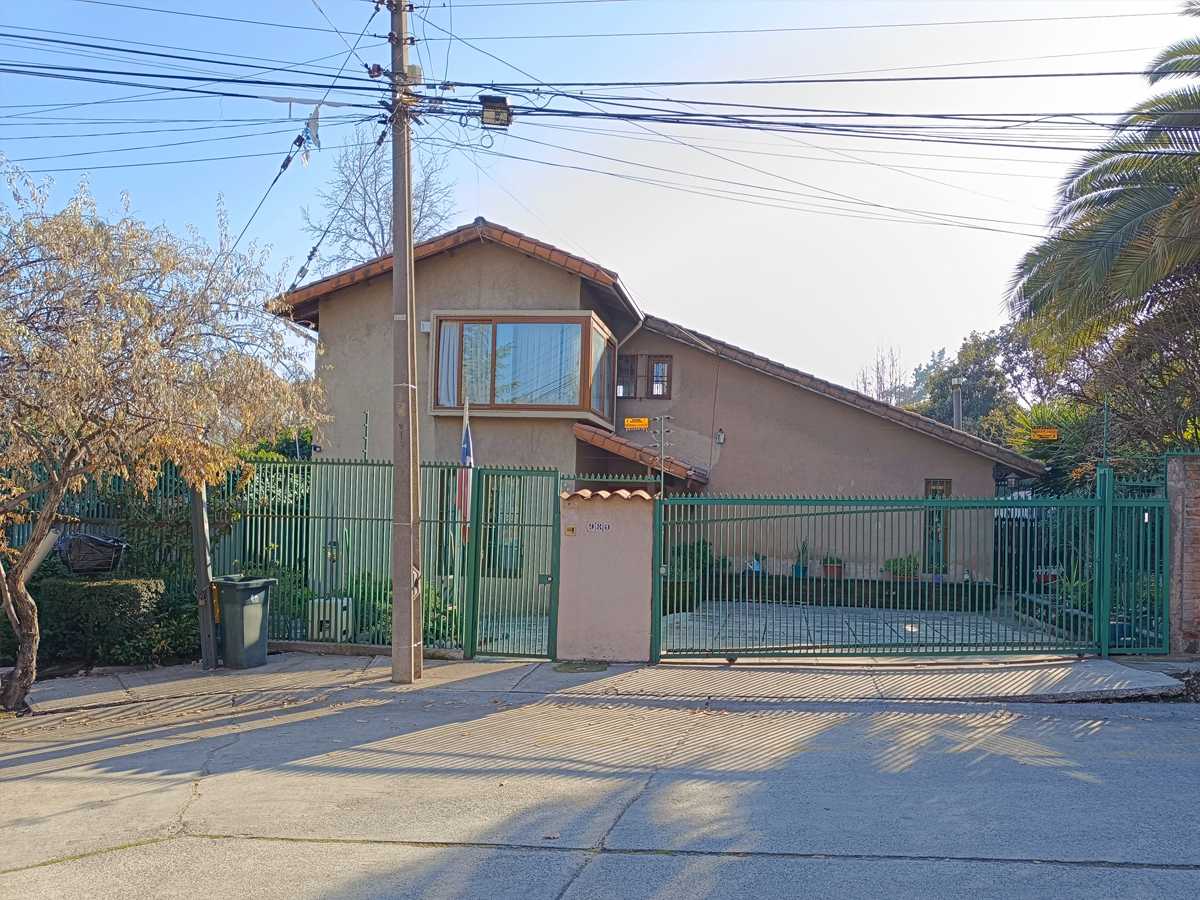 casa en venta en La Reina