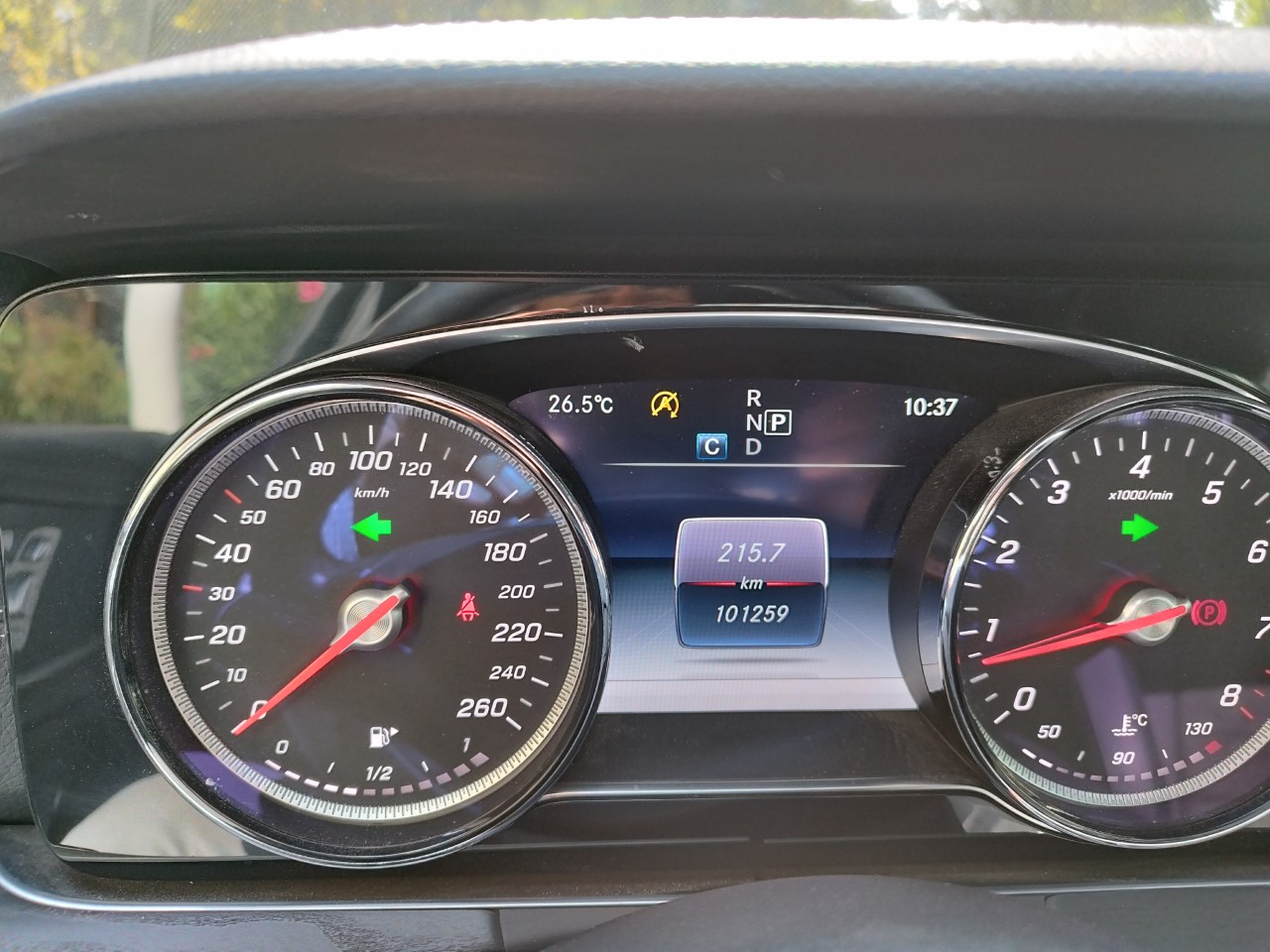 Mercedes-Benz E300 automático full año 2017